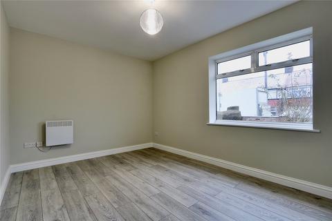 2 bedroom maisonette to rent, Lynhurst Crescent, Hillingdon, UB10