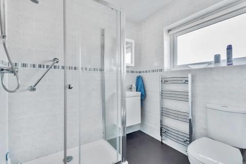 56 Ashfield Road, Carterton, OX18 3QZ