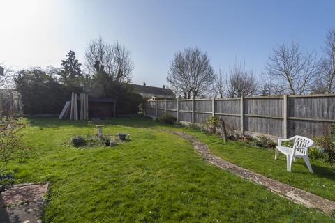 56 Ashfield Road, Carterton, OX18 3QZ
