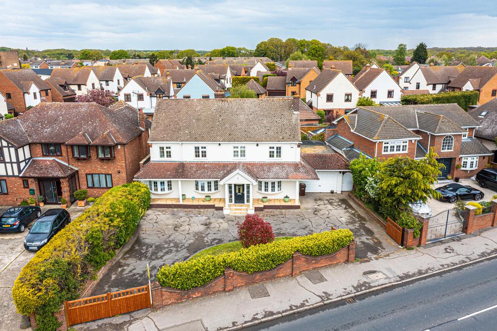 Benfleet Road, Benfleet, SS7 5 Bed Detached House For Sale - £900,000