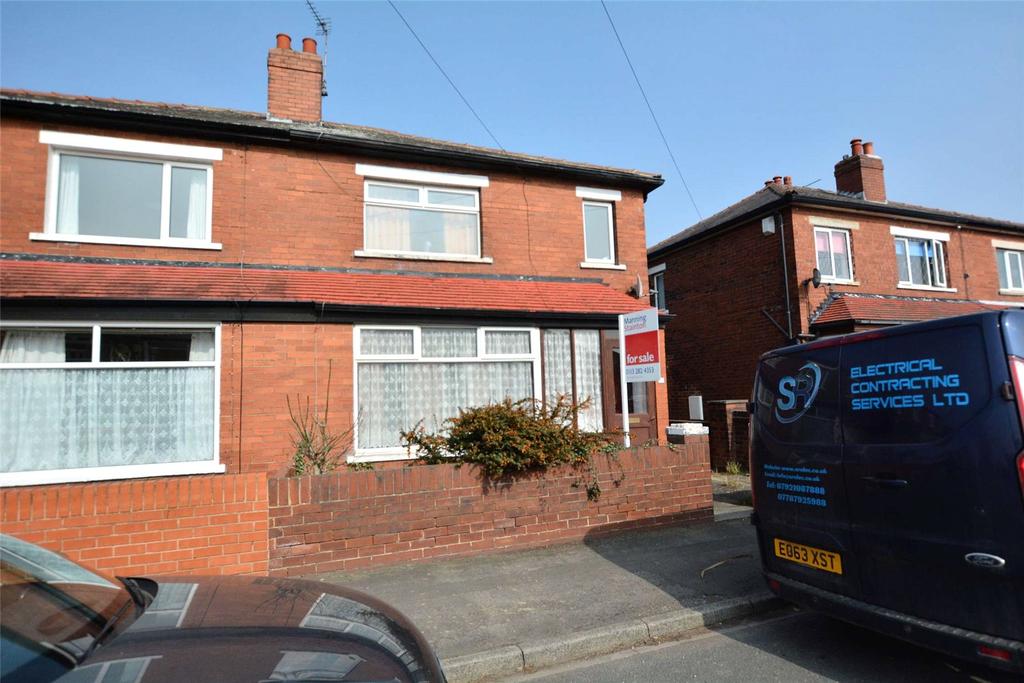 Wood Lane, Rothwell, Leeds 3 bed semidetached house for sale £199,995
