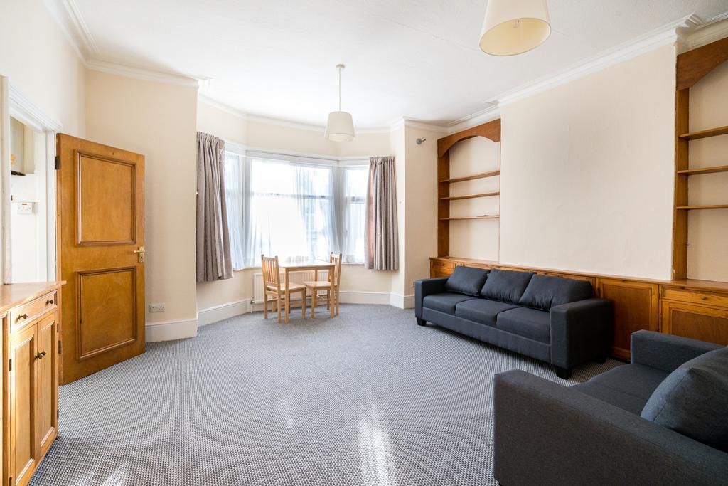 Blenheim Gardens, Willesden, NW2 1 bed flat £1,495 pcm (£345 pw)