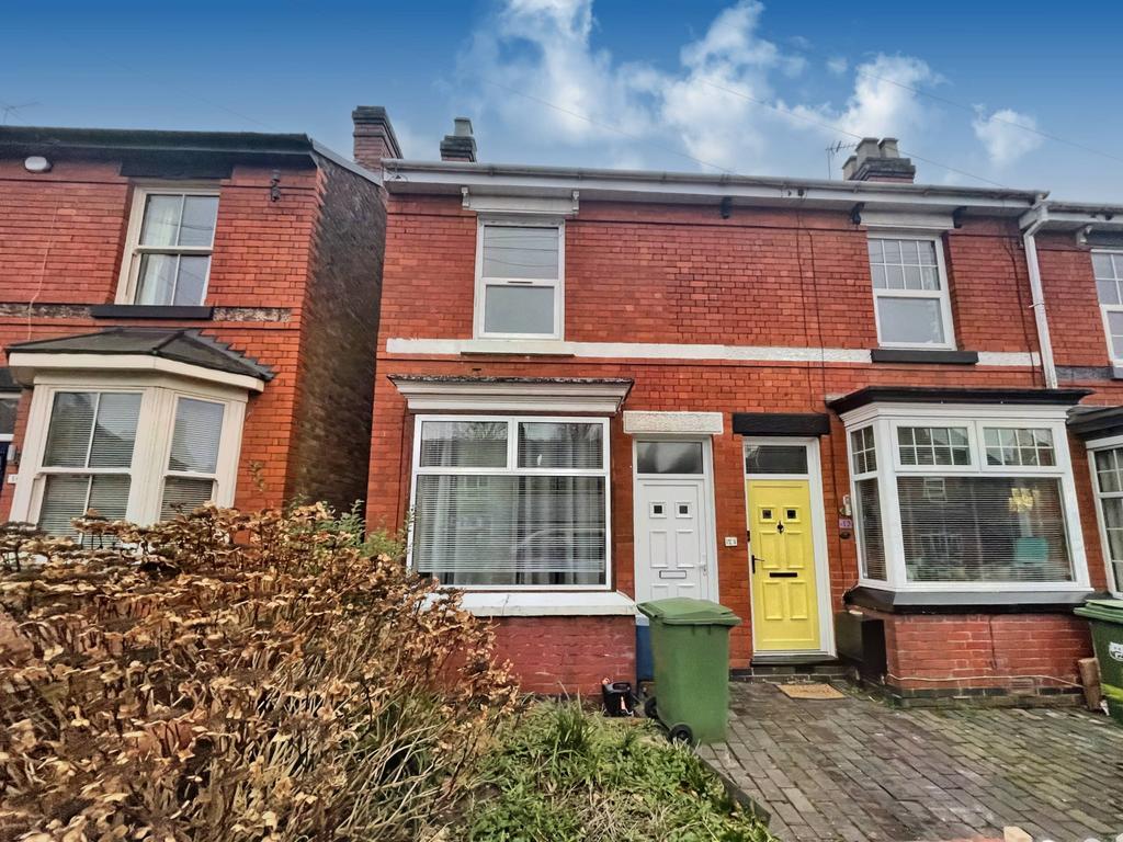 Westbourne Road, Wolverhampton WV4 3 bed end of terrace house £670