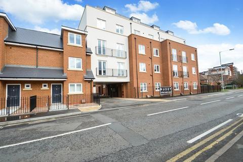 1 bedroom apartment to rent, 61  Chalvey Road East, Slough, Berkshire, SL1