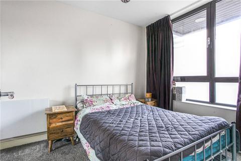 1 bedroom apartment for sale, Staines Road West, Sunbury-on-Thames, Surrey, TW16