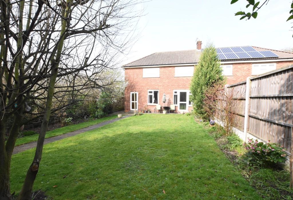 Spilsby Road, Scunthorpe, DN17 2JB 3 bed semidetached house £115,000