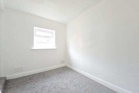 1 bedroom flat to rent, Central Drive / Bloomfield Road