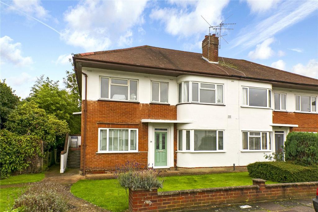 Fulwood Gardens, Twickenham, TW1 2 bed to rent £1,950 pcm
