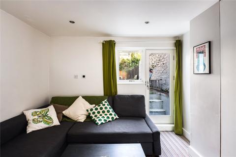 35 Thornby Road, London, E5 9QL
