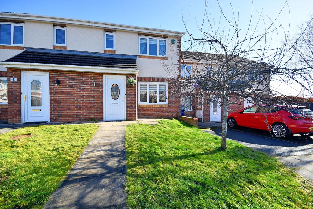 Redewood Close, Newcastle Upon Tyne 3 bed semidetached house £140,000