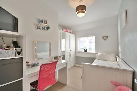 39 Broadpool Green, Whickham, Newcastle Upon Tyne, NE16 4RJ