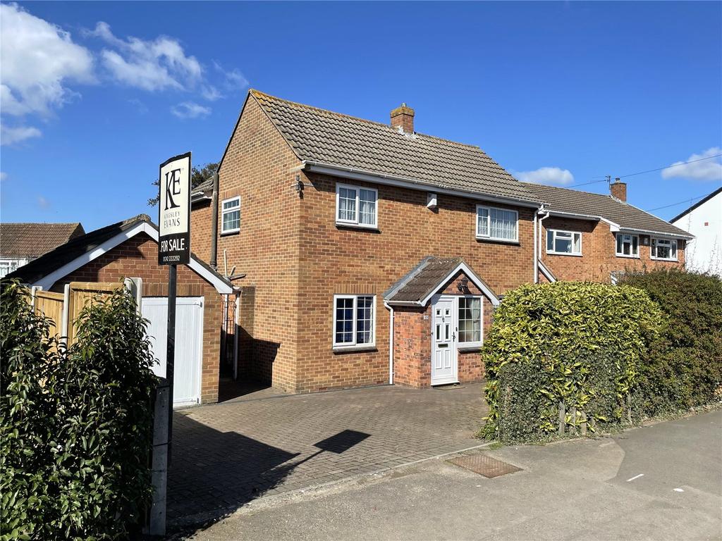 Brookfield Road, Churchdown... 3 bed detached house £465,000