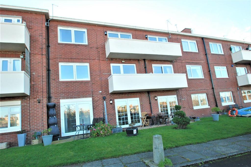 Greens Place, South Shields 2 bed flat £120,000