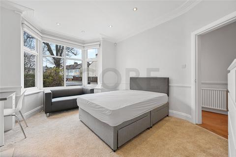 4 bedroom terraced house to rent, Babington Road, London, NW4