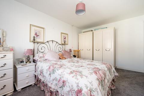 2 bedroom flat for sale - Heyeswood, Haydock, WA11