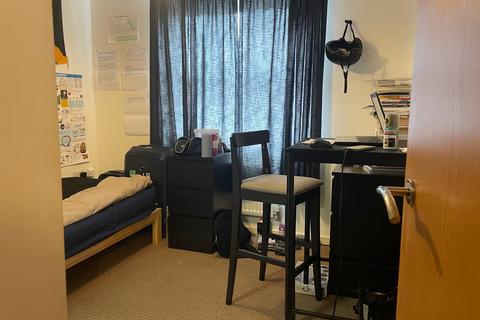 2 bedroom flat for sale - Lower Hall Street, St. Helens WA10