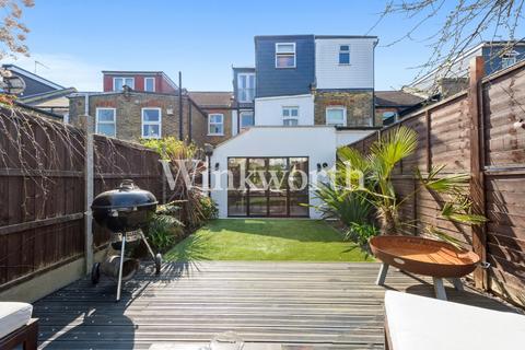 113 Roslyn Road, London, N15 5JB