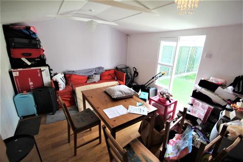97 Swan Road, Feltham, TW13 6PE