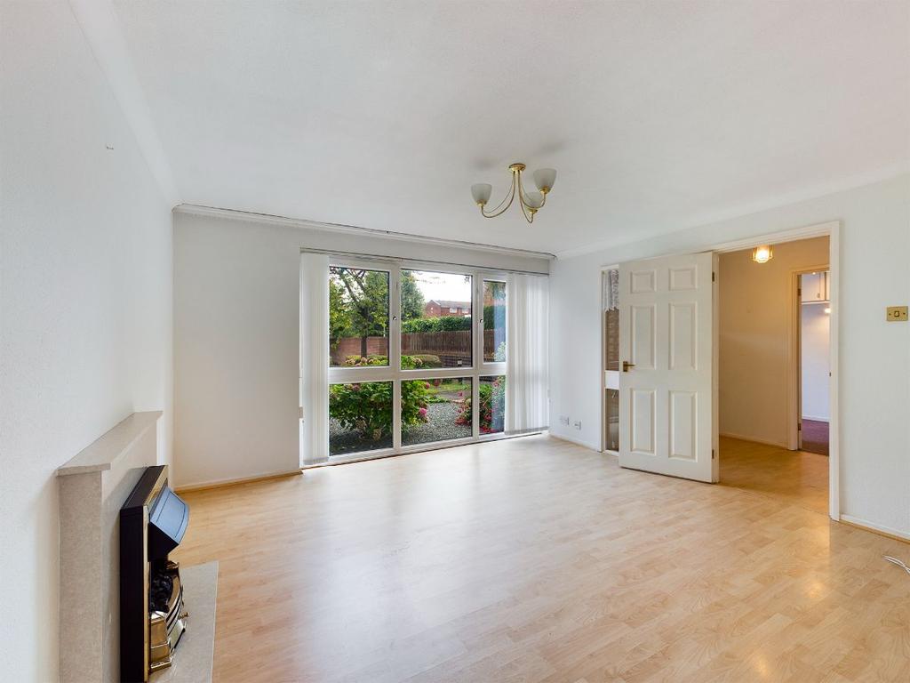 Holmbury Grove, Featherbed Lane, Croydon 2 bed for sale £