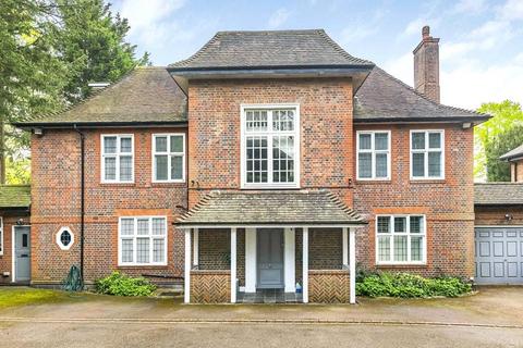 6 bedroom detached house for sale, Totteridge Village, Totteridge, London, N20