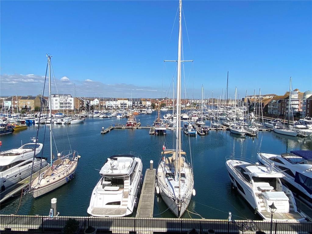 Hamilton Quay, Sovereign Harbour North, Eastbourne, BN23 4 bed terraced