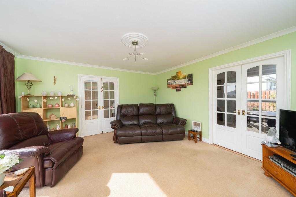 Osnaburgh Court, Dairsie, KY15 3 bed detached house £220,000