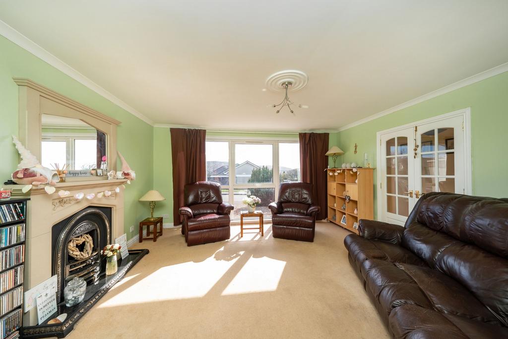 Osnaburgh Court, Dairsie, KY15 3 bed detached house £220,000