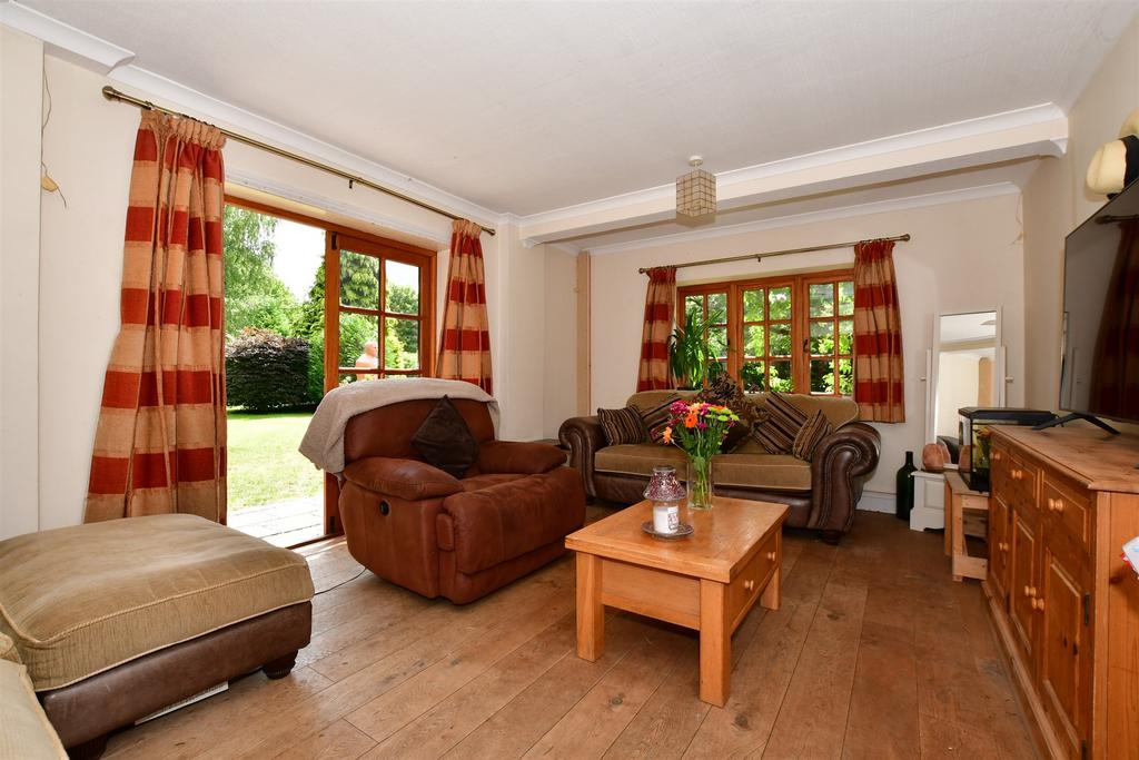 Wrotham Road, Meopham, Kent 4 bed detached house for sale £750,000