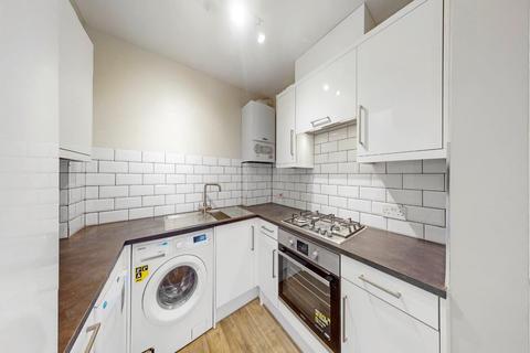 8 Rosslyn Crescent, Harrow, HA1 2RZ