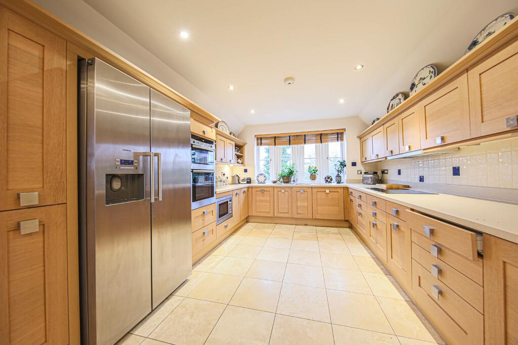Flat 5, 2 Ladybrook Road, Bramhall... 3 bed flat £575,000