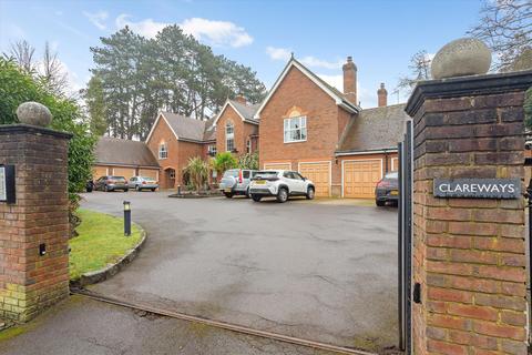 3 bedroom penthouse for sale, Lady Margaret Road, Sunningdale, Ascot, Berkshire, SL5