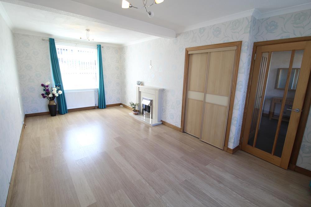 Ivanhoe Road, Garthdee, AB10 3 bed terraced house £850 pcm (£196 pw)