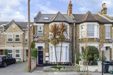 28b Bollo Bridge Road, London, W3 8AT