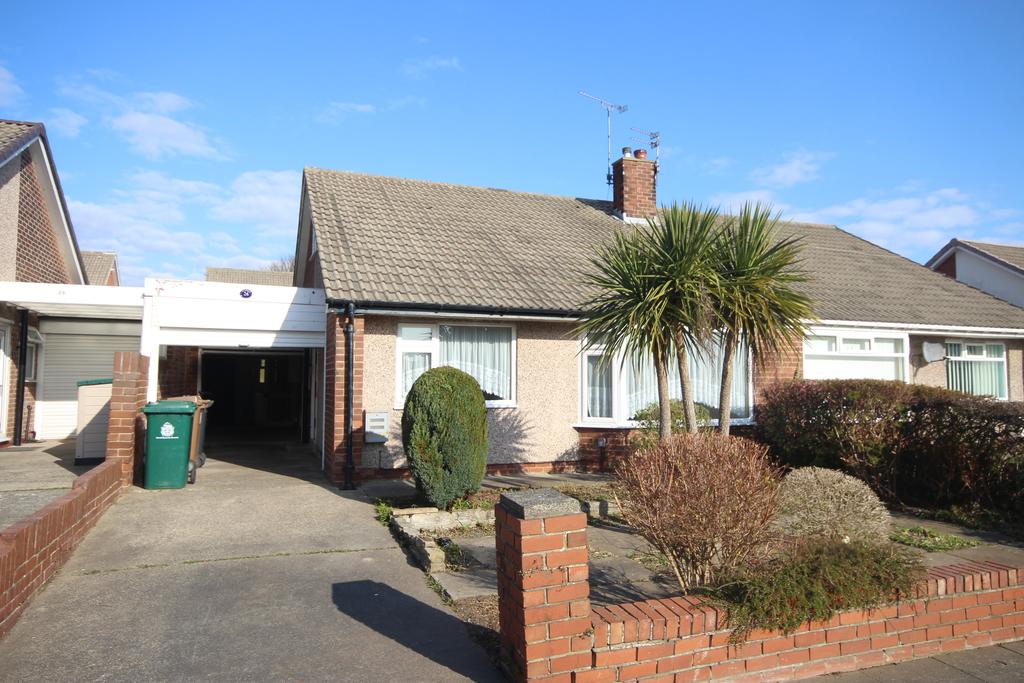 Carolyn Way, Whitley Lodge, Whitley... 2 bed semidetached bungalow £