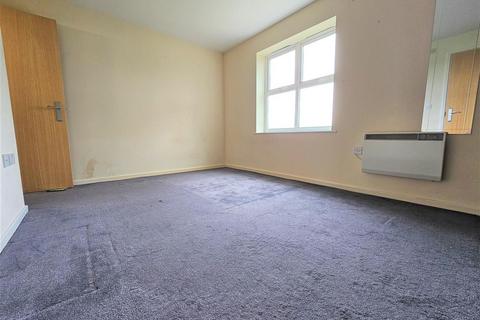 Flat 13, Cresswell Court Douglas Road, Stanwell, Staines-upon-thames, TW19 7JD