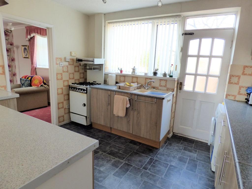 Rushton Drive, Bramhall, Stockport, SK7 3 bed terraced house £200,000