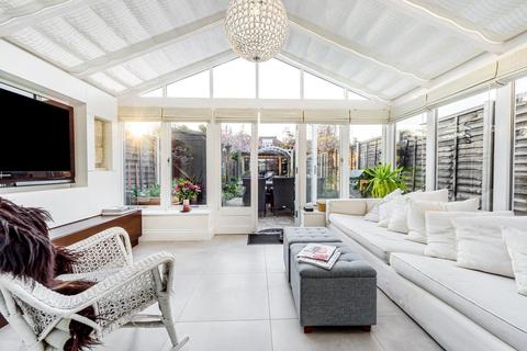 44 Pemberton Road, East Molesey, KT8 9LH