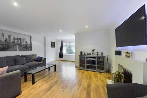 10 Glendale, Hemel Hempstead, HP1 1TG