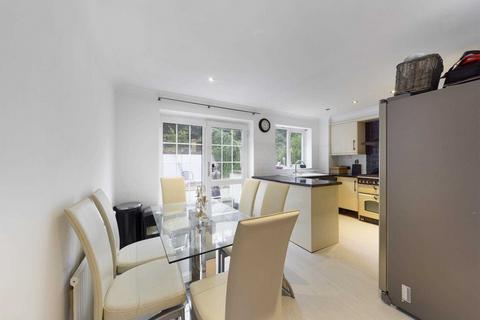 10 Glendale, Hemel Hempstead, HP1 1TG