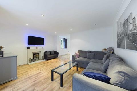 10 Glendale, Hemel Hempstead, HP1 1TG