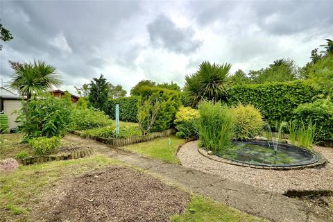 7 Swakeleys Drive, Ickenham, Uxbridge, UB10 8QB