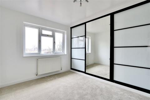 26 Edinburgh Drive, Ickenham, Uxbridge, UB10 8QY