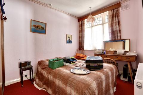 3 Denbigh Close, Ruislip, HA4 6JU