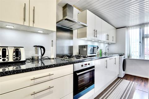 169 Royal Crescent, Ruislip, HA4 0PN