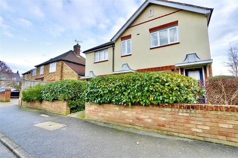 14 Merryfields, Uxbridge, UB8 2BT