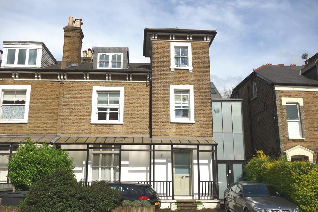 Fassett Road, Kingston upon Thames, KT1 2TD 3 bed flat £1,620 pcm (£