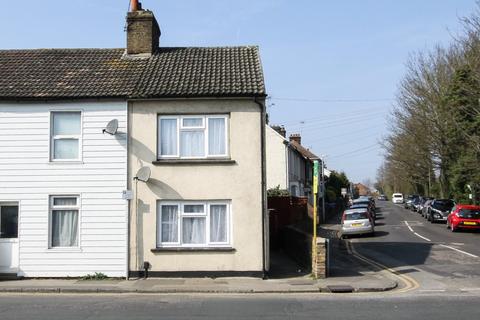 2 bedroom house to rent, Chalkwell Road, Sittingbourne