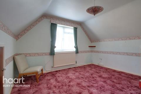 2 bedroom chalet for sale - Church Close, Stanton, Bury St Edmunds