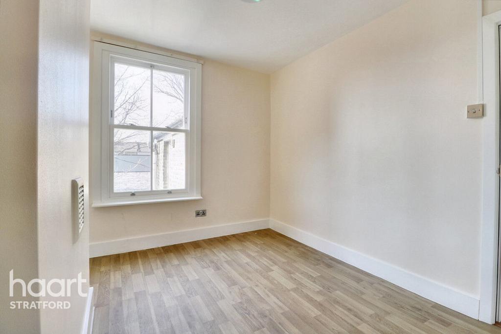 Field Road, Forest Gate 2 bed terraced house £450,000