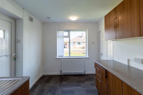 2 Lowfield Close, Low Moor, Bradford, BD12 0JX